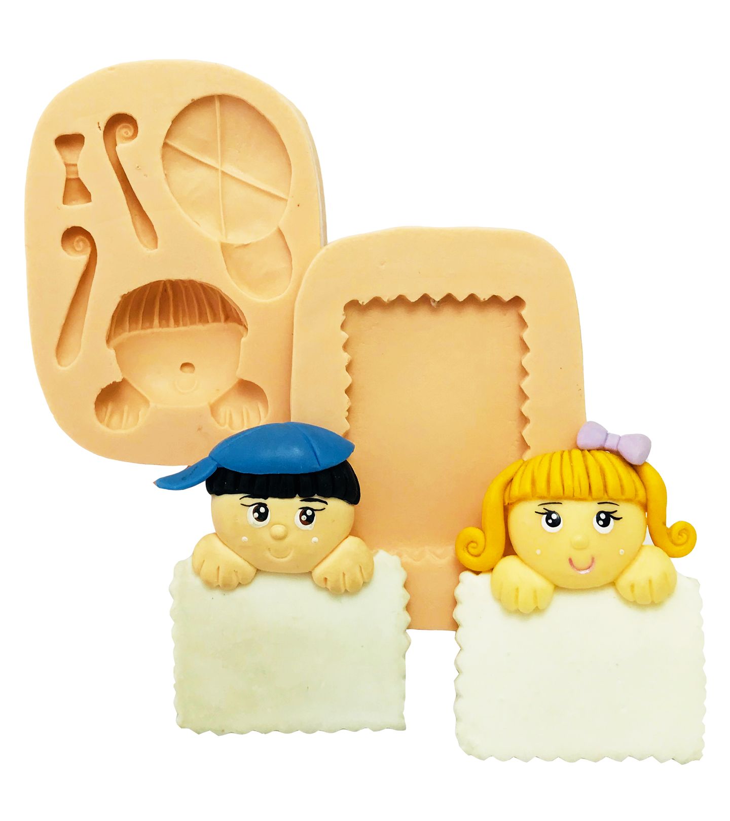 Menino / Menina - Segurando Placa - P131