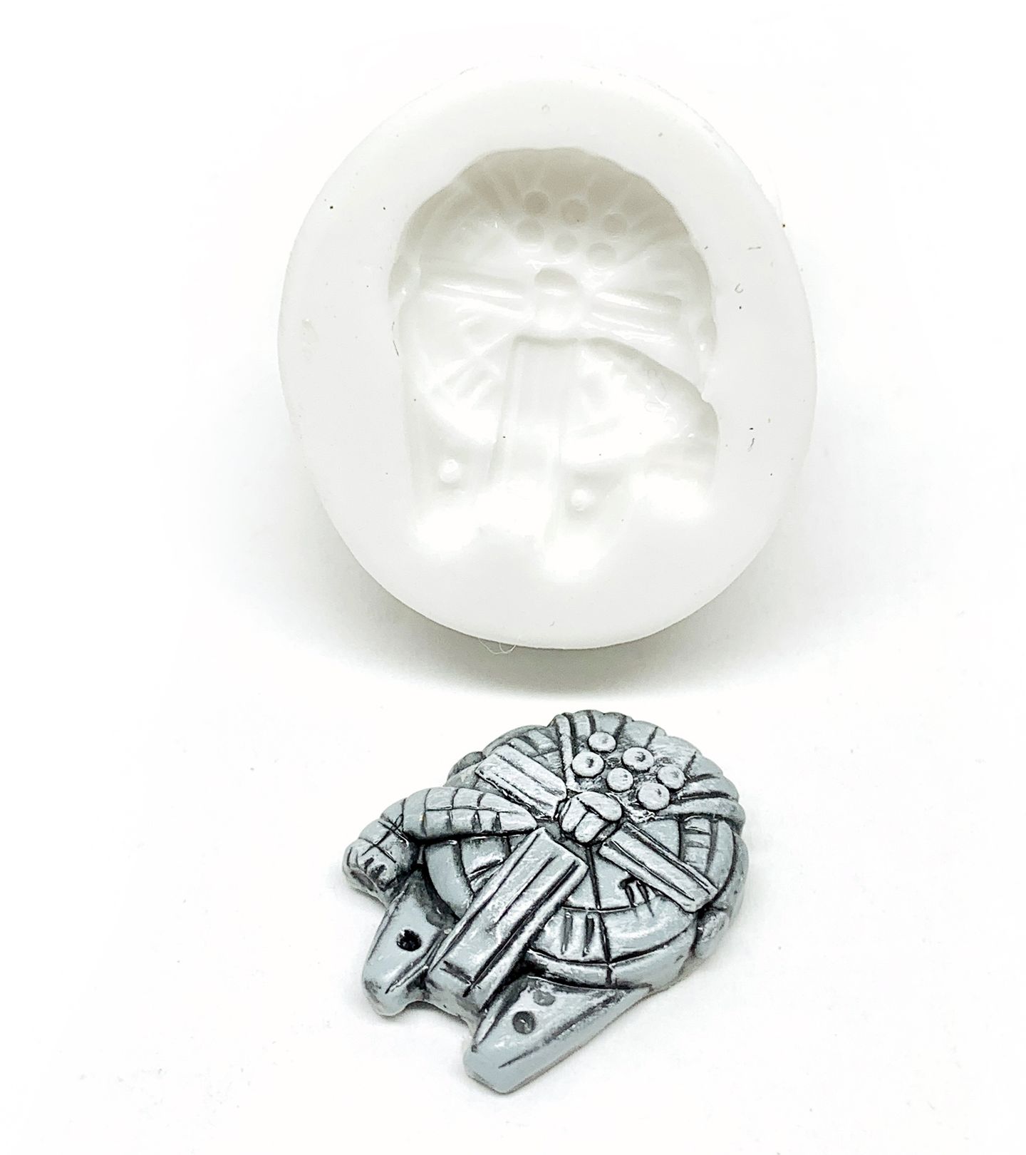 Guerra nas Estrelas - Millennium Falcon - Pequena - P1211