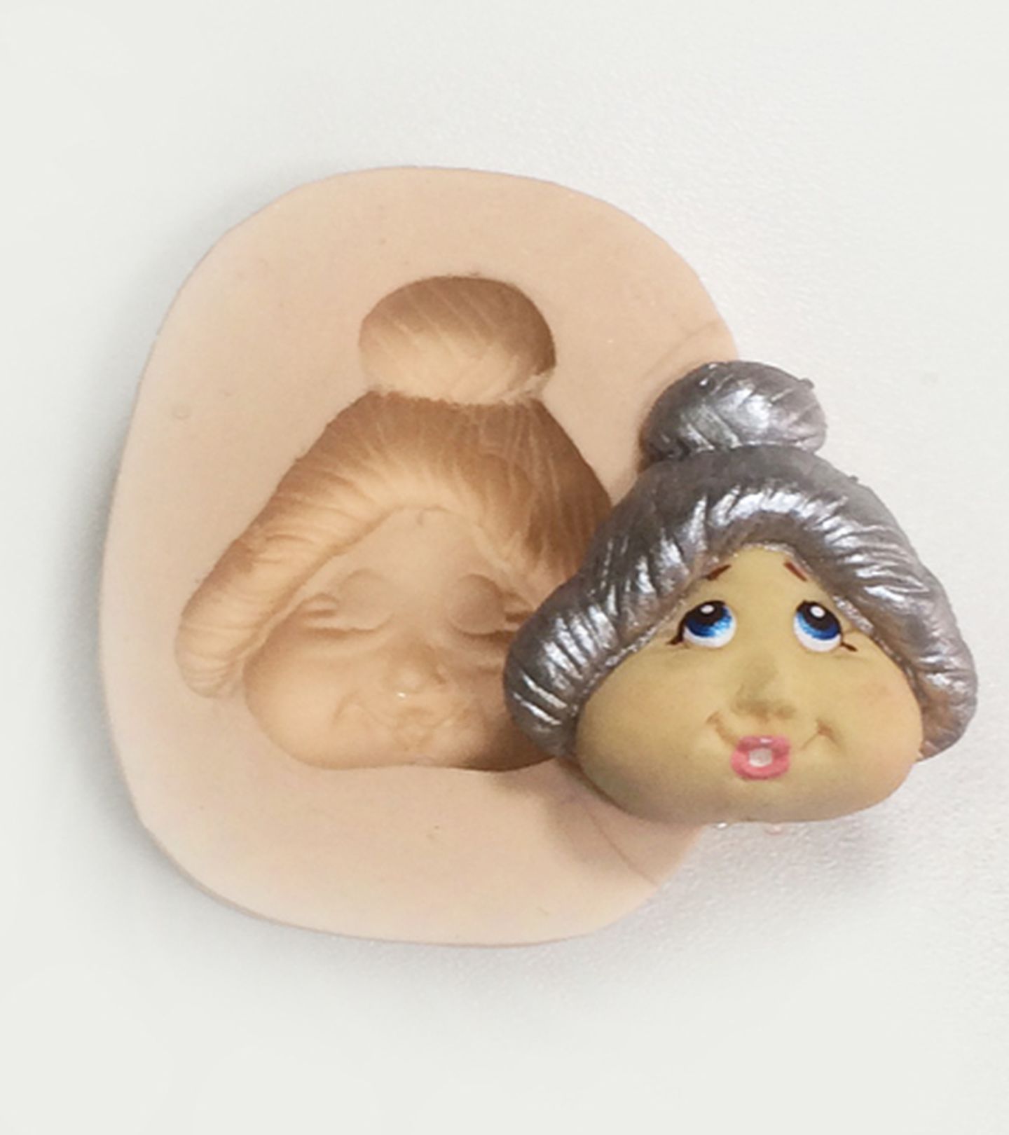 Rosto da Vovó - P11